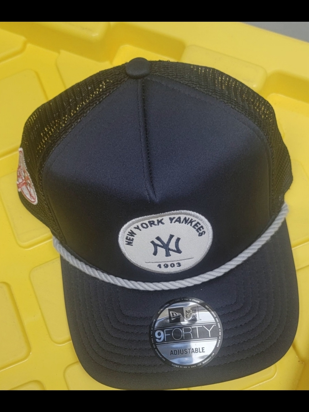 NEW ERA 9 FORTY MLB NEW YORK YANKEES PATCH TRUCKER SNAPBACK MENS HAT BLUE NEW